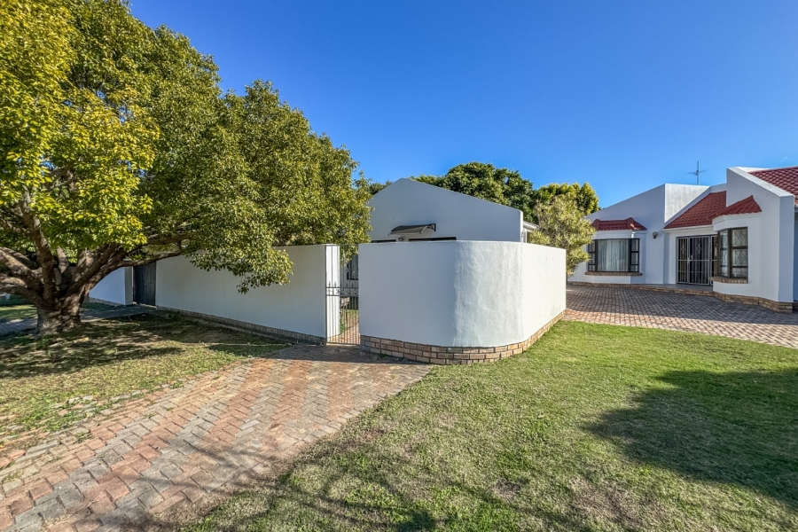 4 Bedroom Property for Sale in Brymore Eastern Cape